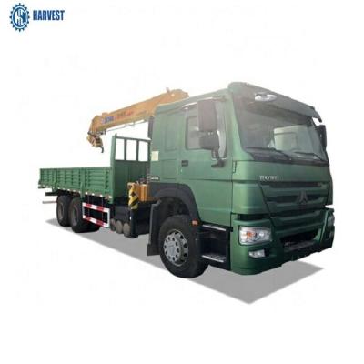 China 7000x2300x600mm Cargo Box Sinotruk Howo 6x4 336hp 10 Ton Truck Mounted Crane for sale