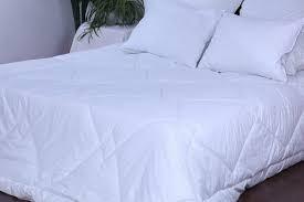 China Luxurious Natural Bamboo Quilts, silky soft, anti-bacterial & hypo-allergenic for sale