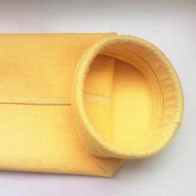 China El colector de polvo industrial modificado para requisitos particulares empaqueta P84 que calandra los bolsos de filtro no tejidos D160 * 6000m m en venta