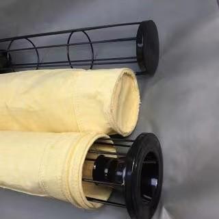 China FMS que chamusca o saco de filtro de alta temperatura da fibra de vidro, material sentido de calandragem do filtro de ar à venda