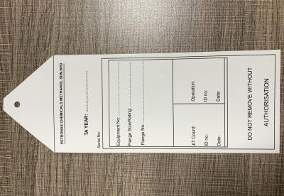 Chine Les étiquettes imprimées de vêtements de papier enduit/le coup fait sur commande porte d'hôtel étiquette à vendre