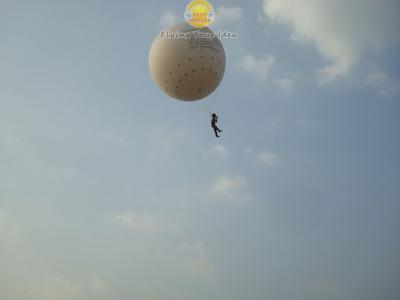 China Balão inflável impresso à prova de fogo e impermeável grande branco do hélio com sistemas de iluminação à venda