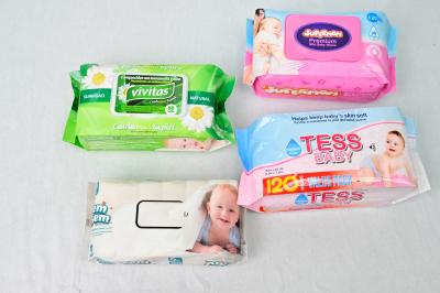 Chine Des lingettes de nettoyage pour bébés sans parfum ODM pour bébés avec un couvercle Extrait de xylitol d'aloe vera à vendre