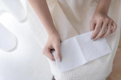 Китай Путешествие на открытом воздухе одноразовые хлопчатобумажные полотенца для лица нетканые 20 х 20 см продается