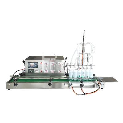 Chine Machine de remplissage liquide de bureau automatique de piston de pompe à engrenages avec le convoyeur pour l'alcool d'eau potable de boisson de parfum à vendre