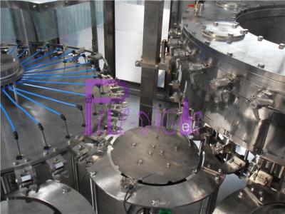 China Máquina carbonatada industrial do enchimento da garrafa da bebida da máquina de enchimento da bebida à venda