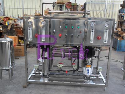 China Tipo pequeno sistema do RO da água da fibra de vidro para a linha de produção da água de garrafa à venda