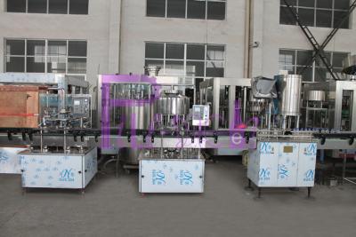 Chine Machine de remplissage de bouteilles de l'eau SUS304/SUS316, ligne remplissante liquide pure à échelle réduite à vendre
