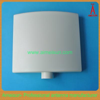 China Outdoor 2.4GHz 14dBi Directional WLAN Wifi Panel Antenna Wall Mount antenna for sale