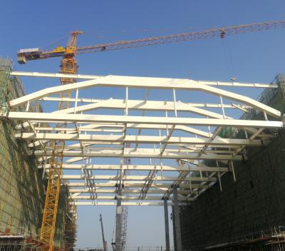 China Gran estructura de acero a medida Puentes de acero puente peatonal a prueba de óxido en venta