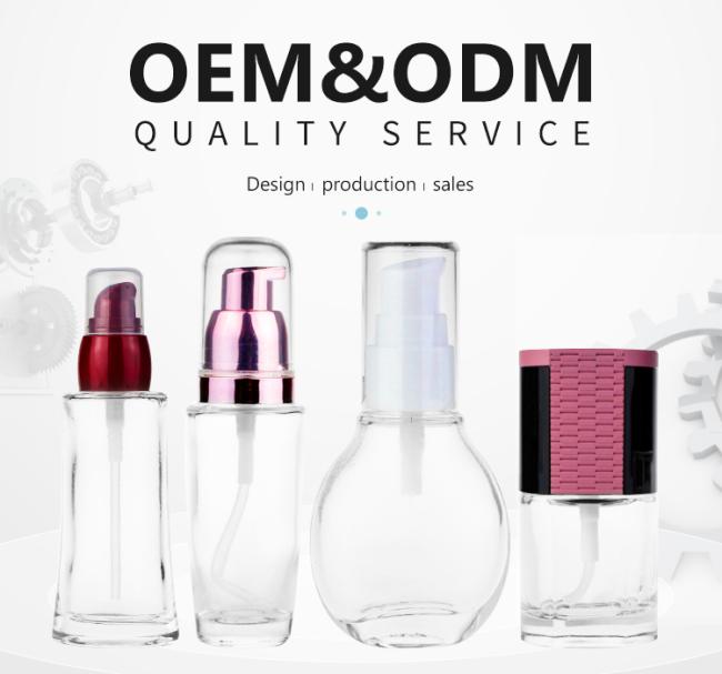 Bereifte kosmetische Flasche der flüssigen Grundierung der Grundlagenglasflasche 30ml mit Goldpumpe