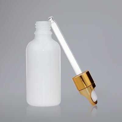 China botellas de alta calidad de la porcelana 50ml con el dropper de cristal para los aceites esenciales en venta