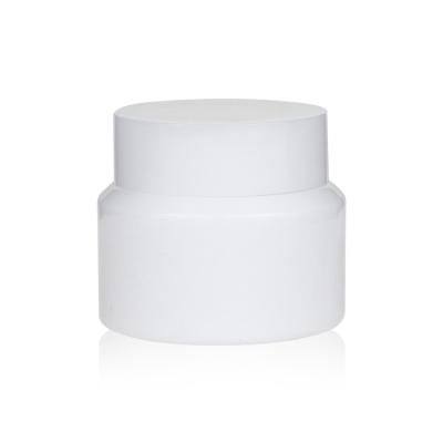 Chine bouteille de pompe de 30ml 50ml 100ml Opal Glass Bottle Refillable Ceramic à vendre