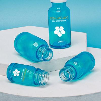 China Blauer Essentail-Öl-Bambustropfenzähler-Glasflasche mit kundenspezifischem Logo Printing zu verkaufen