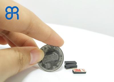 China Chip Impinj Monza R6-p Ceramic Anti Metal Tag -6dBm Small RFID Tag Reference Range 2m Te koop