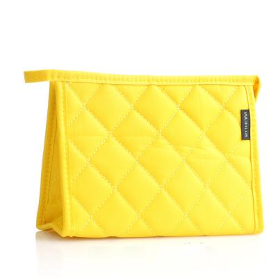 China Portable Polyester Lovely Travel Cosmetic Bags Colorful Water Resistant for sale