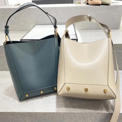 China Fashion Popular Luxury Ladies Handbags Rivet Women Bucket Bags Cross - Body Bag Women Shoulder for sale