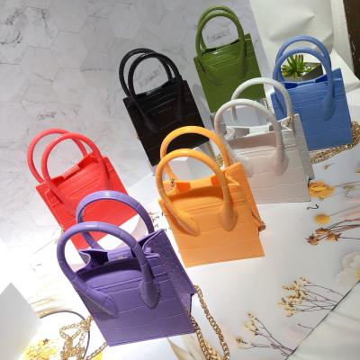 China Luxury Fashion Woman Fashion Women Cross - Body Shoulder Chain Bags Jelly Purses And Handbags for sale