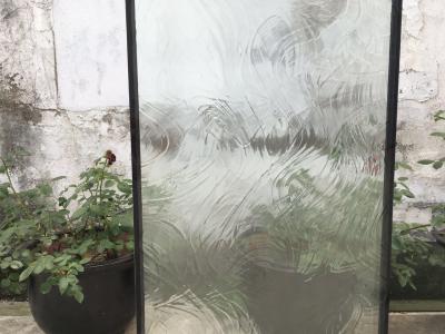 Китай Строя изолированные стеклянные панели, закаленное стекло 3,2 снятой кромки/5/6/8/10/12 Мм толщины продается