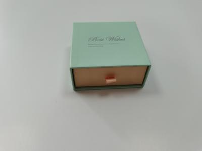 Chine Boîtes à bijoux imprimées par coutume d'ODM CMYK/PMS emballant la boîte se pliante à vendre