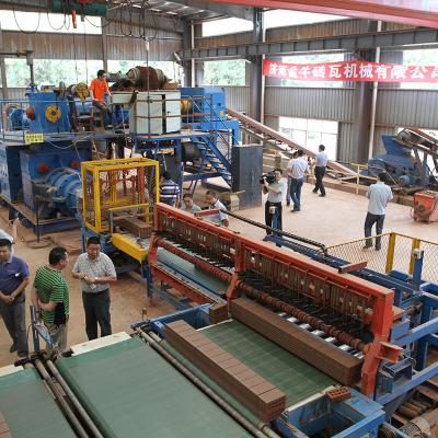 China Horno y fábrica automática del ladrillo Clay Shale Brick Factory Machine de la albañilería en venta