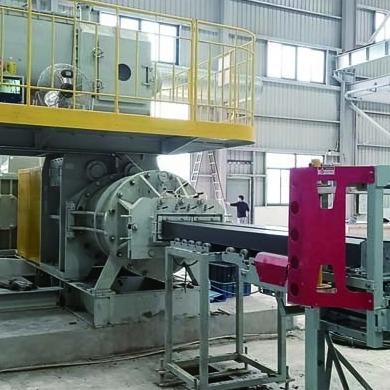 China Extrusora de vácuo de dupla fase de alta produção Máquinas de fabricação de tijolos de barro Extrusão de coluna de lama à venda