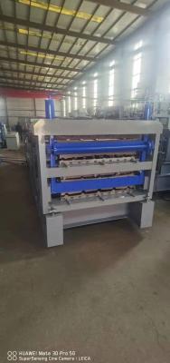 China Rollo de acero del color acanalado de tres capas que forma la máquina por completo automática en venta