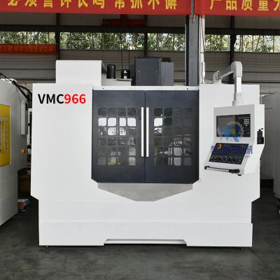 中国 Bt40紡錘が付いているFanuc CNC VMC機械3軸線のマシニング センターVmc966 販売のため