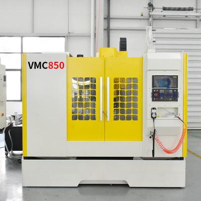 China CNC Vmc 850 centro de mecanización vertical de AXIS de la fresadora 3 pequeño en venta