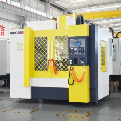 China CNC vertical grande que muele el centro de mecanización de 5 AXIS VMC855 en venta