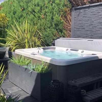 China Garden 5 Seats Luxury Automatic Massage Spa Bathtub Outdoor Hot Tub for sale
