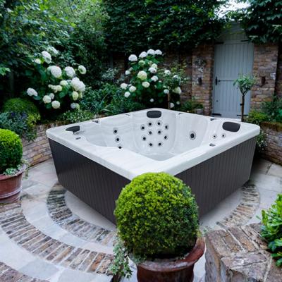 China 6 Seats Outdoor Spa Bathtub Massage Hot Tub For Sale With Speaker for sale