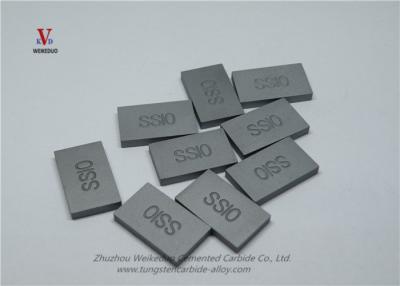 중국 돌 절단 텅스텐 탄화물은 100% 처녀 물자 YG8、 YG9C、 YG11C를 삽입합니다 판매용