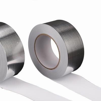 中国 Strong Holding Aluminum Foil Adhesive Tape 50 / 75 / 100mm 36 Micron 販売のため