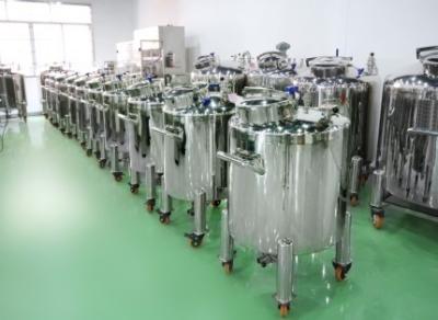 China Desgaste - superficie lisa poner crema resistente del tanque de almacenamiento para heated/el vacío/refrescado en venta