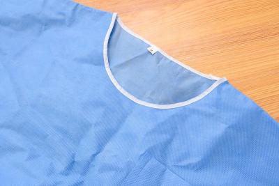 China 180gsm-220gsm Hospital Surgical Scrubs Non Sterile Two Pieces Disposable Doctor Gown for sale