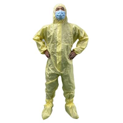 China Non Woven Yellow Color Breathable Non Medical Disposable Sms Coveralls With Hood à venda