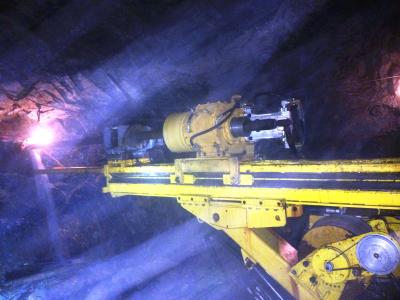 China Professional Underground Diamond Core Drill Rigs With Drilling Depth 1000m for sale