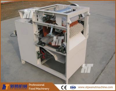 China Máquina peladora de cacahuetes de alta velocidad de 200 kg/h, tipo húmedo, máquina peladora de piel de almendras en venta