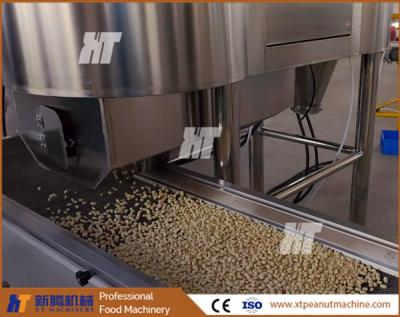 China Máquina de descascar amendoim torrado com distribuição de ar quente SUS304 Equipamento de processamento de nozes à venda