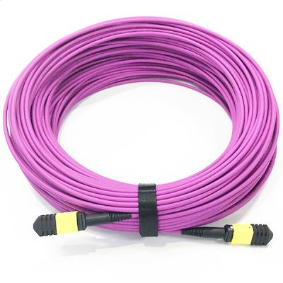 China Low Loss 8 Fiber MPO Trunk Cable OM4 LSZH 3.0mm 50M Length For 40G Transceiver for sale