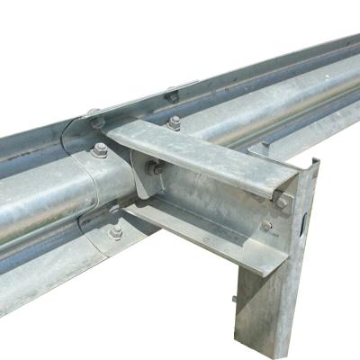 China Hot Dip Galvanized Highway Guardrail with C Post ISO9001 2008 Certified for sale