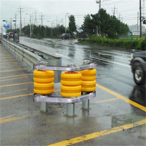 Quality Roadway Safety Solution Durable EVA Foam Highway Rolling Barrier for Traffic for sale