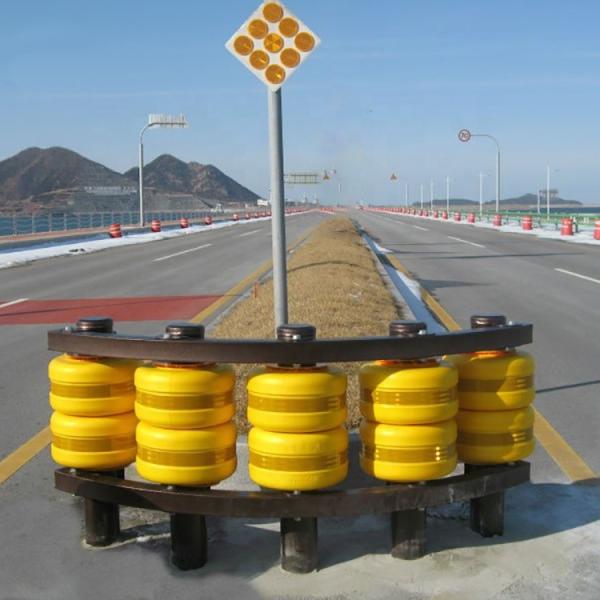 Quality Roadway Safety Manufacturing PU Foam Rolling Guardrail with Anti-corrosion for sale