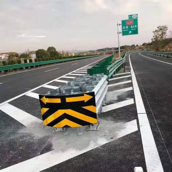 Quality Anti-collision Road Barrier Impact Highway Crash Cushions AASHTO M-180 Standard for sale