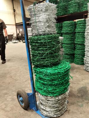 China Alambre de cercado de púas galvanizado a granel 12x12 del solo filamento que embala en venta