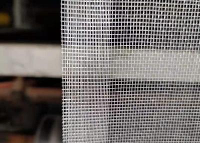 中国 0.30mmの昆虫スクリーンの網16X14の網のガラス繊維の蚊帳ロール 販売のため