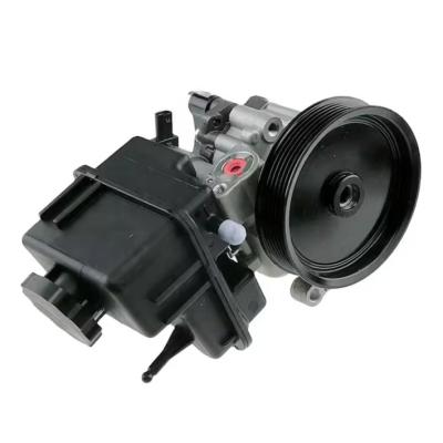 China 0064664701 Power Steering Pump Automobile Spare Parts For Mercedes Benz zu verkaufen