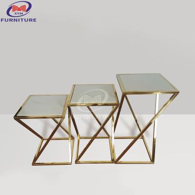 China ODM Hotel Equipment And Supplies Golden Three Stage Ladder Tempered Glass Countertop for sale