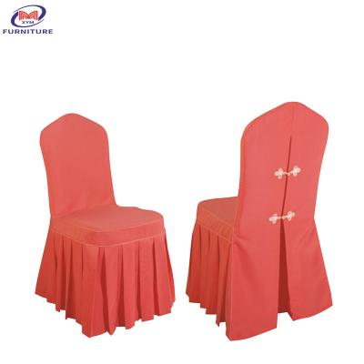 Cina Non Fluffy Red Pleated Skirt Chair Covers And Sashes Stain Resistant Customized in vendita